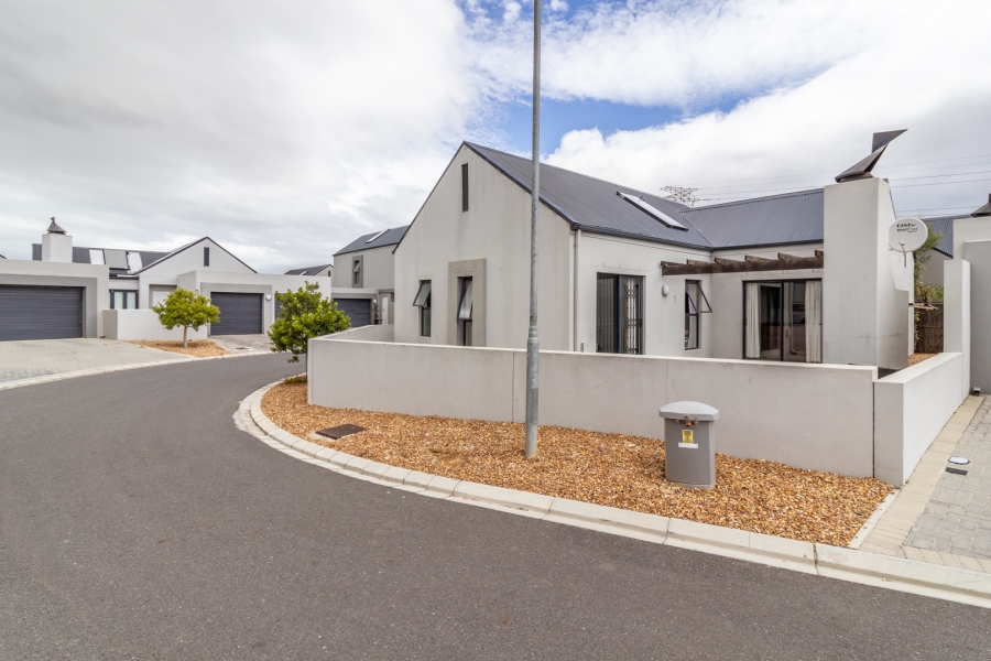 To Let 3 Bedroom Property for Rent in Aan de Wijnlanden Western Cape